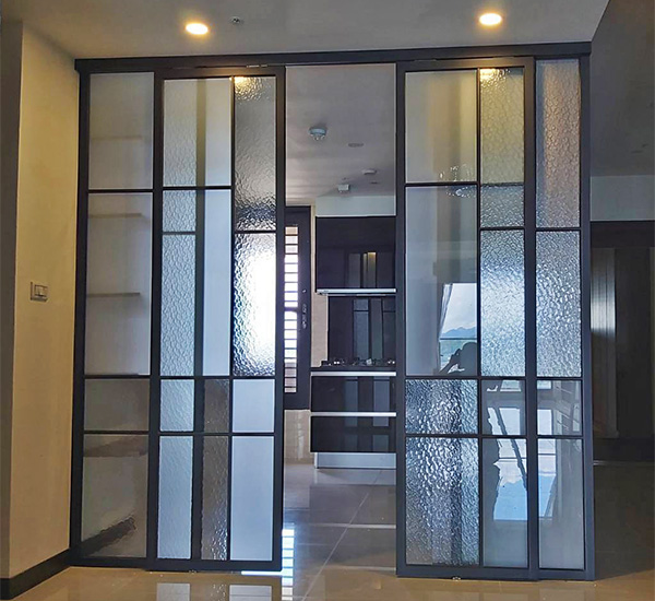 1767957093_Kitchen metal-framed glass partition.jpg